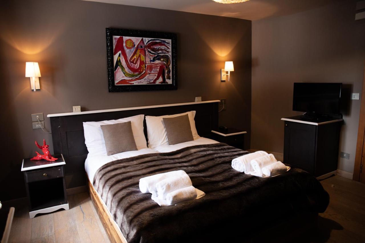 Art Hotel Grivola 브루일서비니아 외부 사진